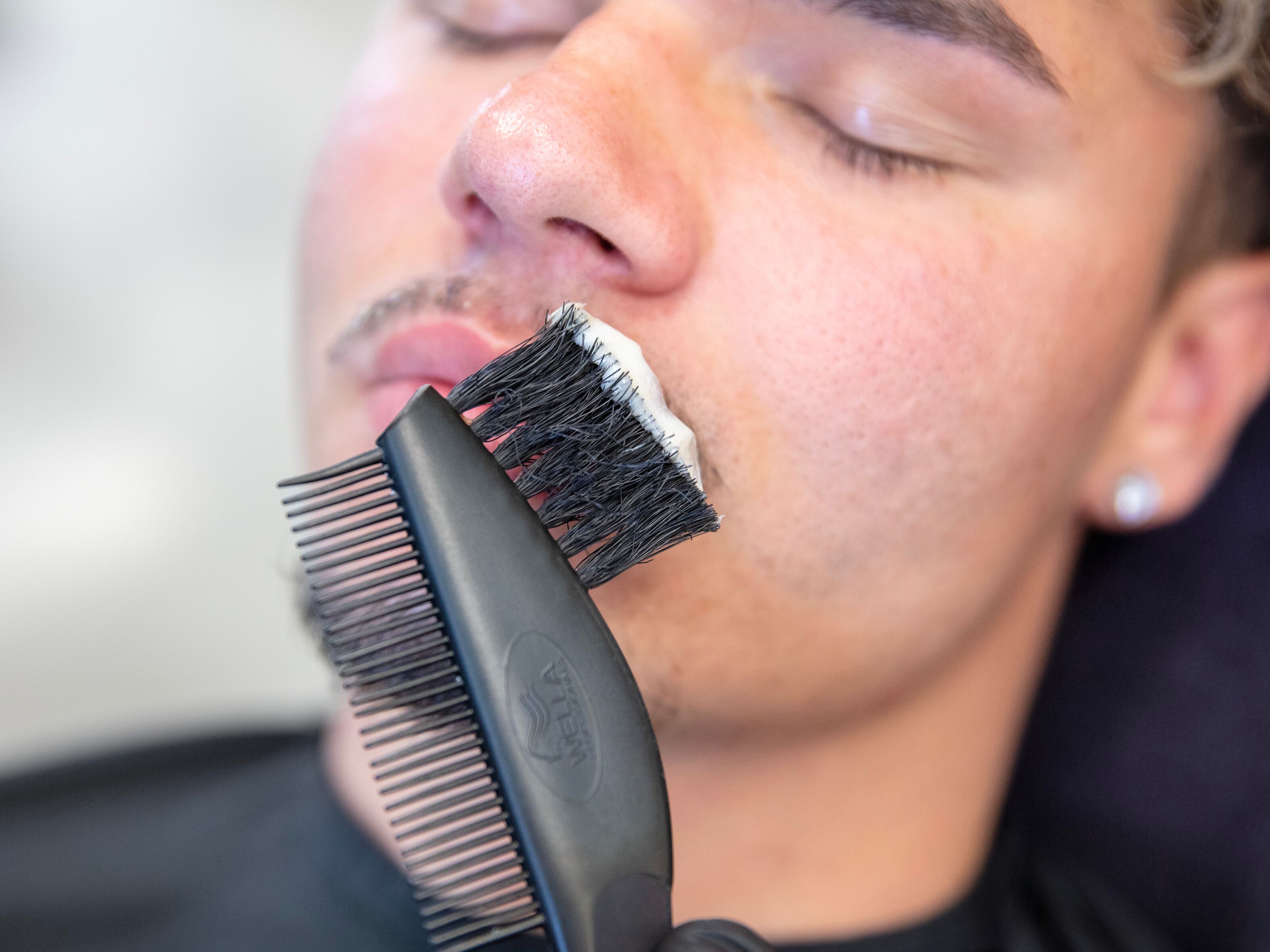 Bart färben JAN WAGNER Haare Lifestyle      