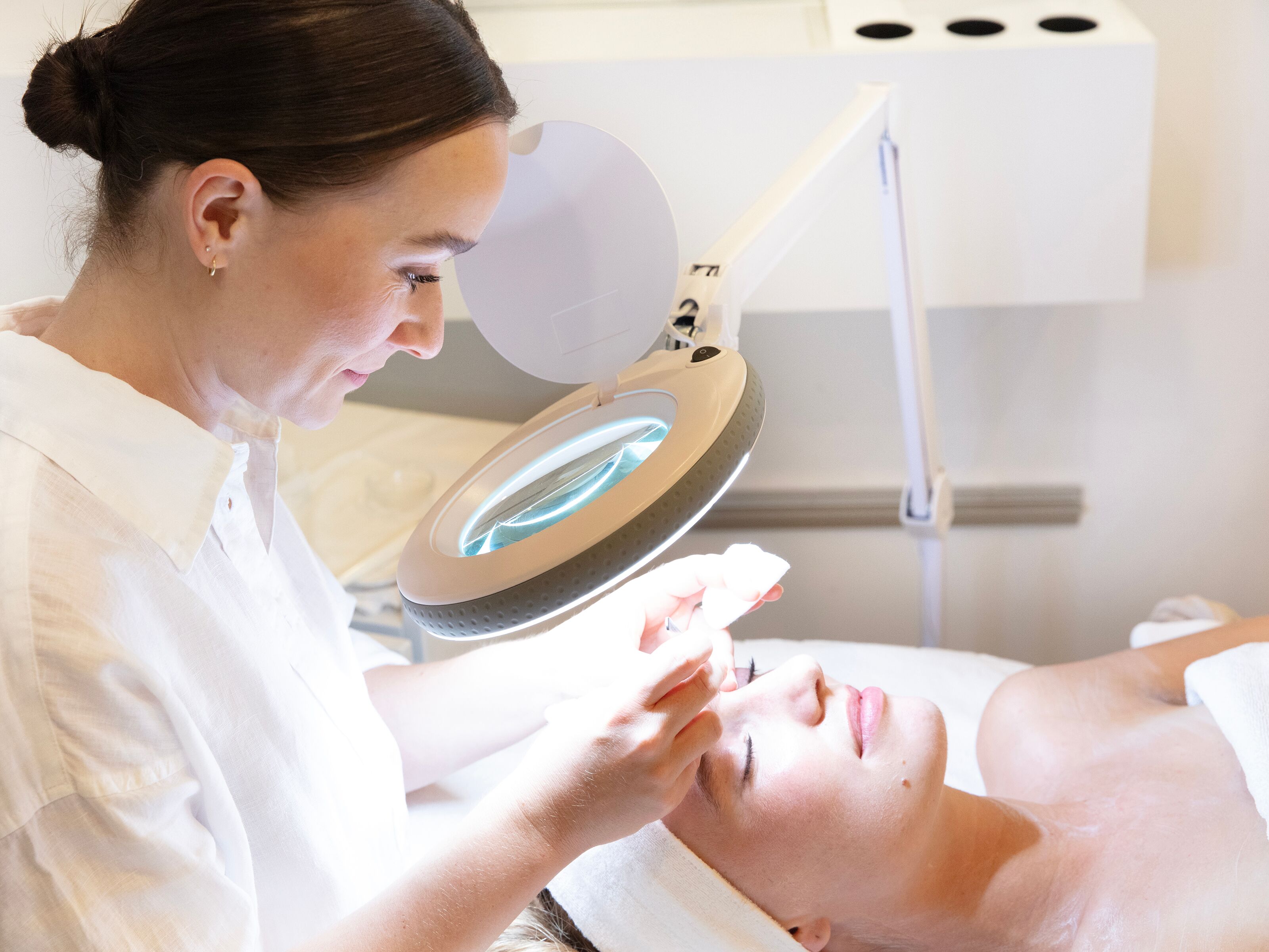 Augenbrauen JAN WAGNER Haare Lifestyle      