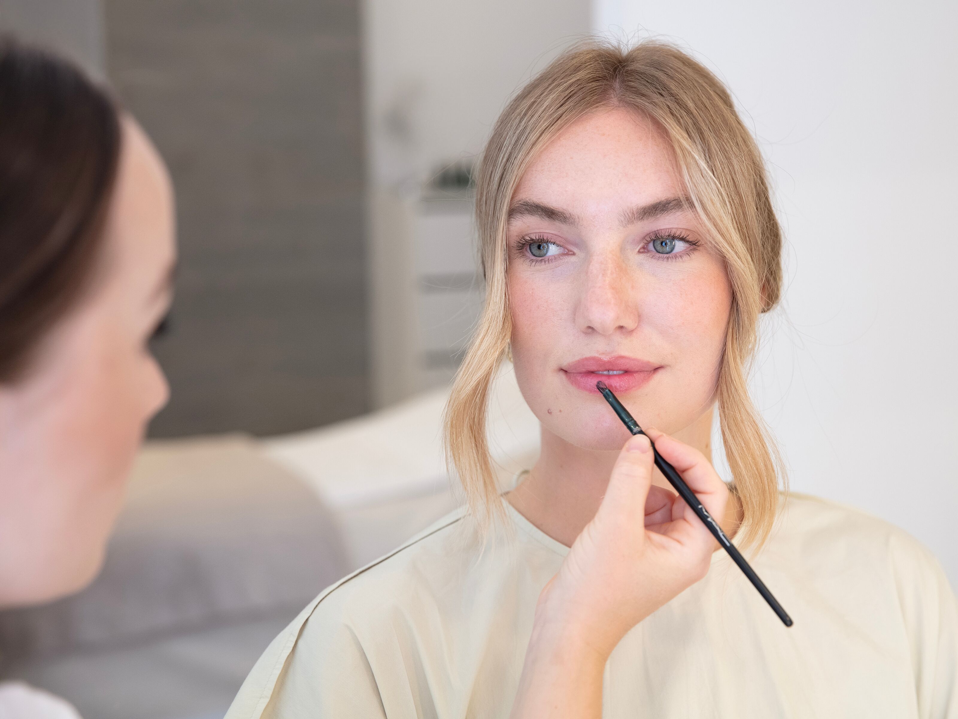 Braut Make-Up JAN WAGNER Haare Lifestyle      